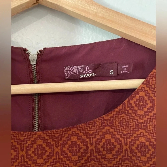 Prana Long Sleeve Rust Geometric Pattern Lined Mini Dress Size S - Picture 2 of 3